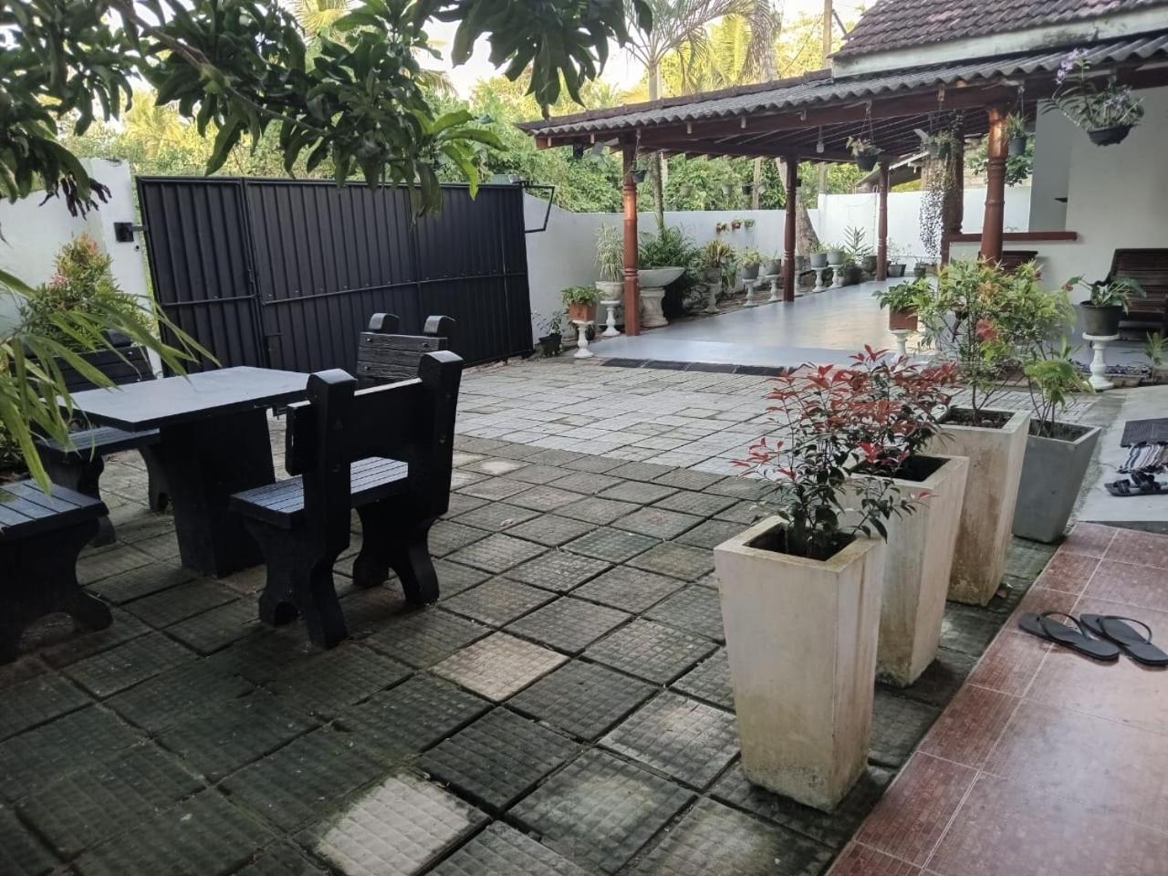 Little Villa Guest House Ahangama Δωμάτιο φωτογραφία