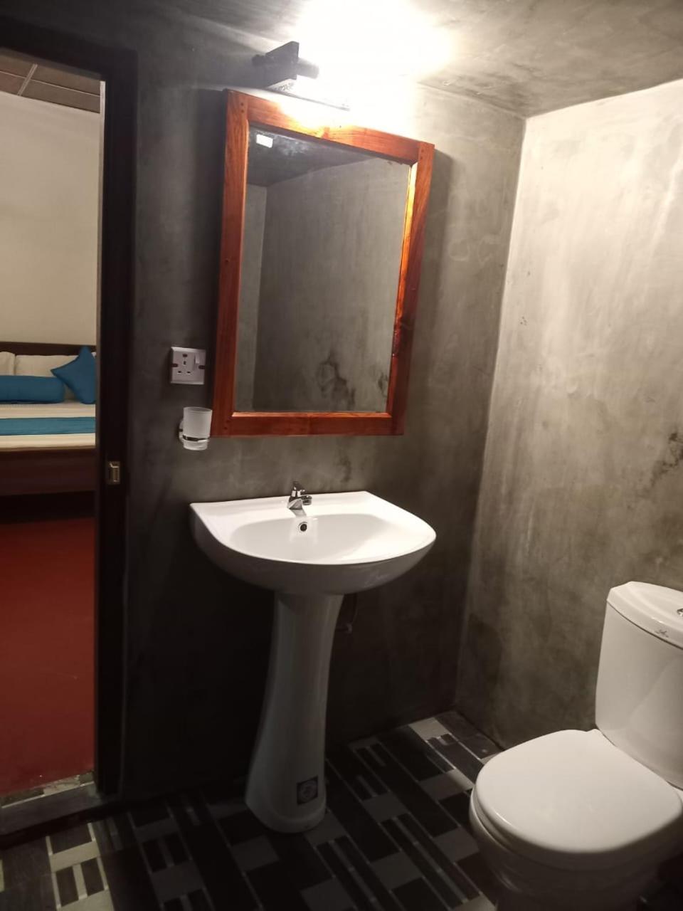 Little Villa Guest House Ahangama Δωμάτιο φωτογραφία
